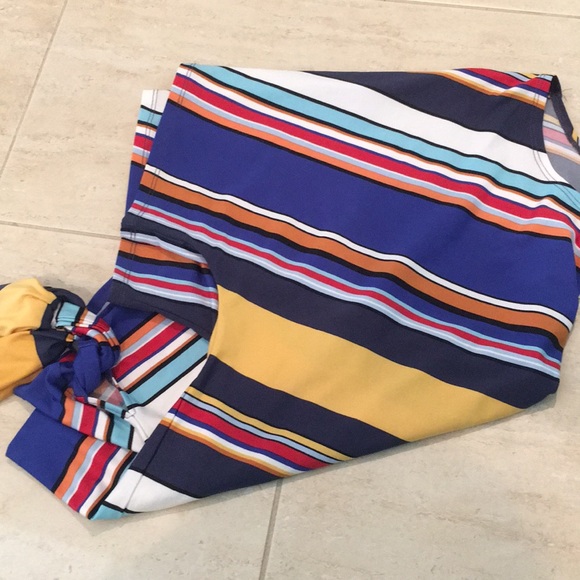 Side tie striped top - Picture 2 of 2